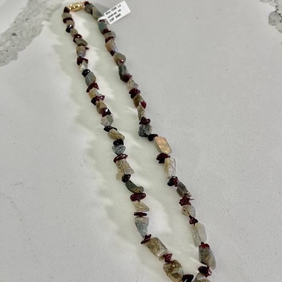 Unisex One of a kind Labradorite and Garnet necklace 23” in length - Picture 8 of 8